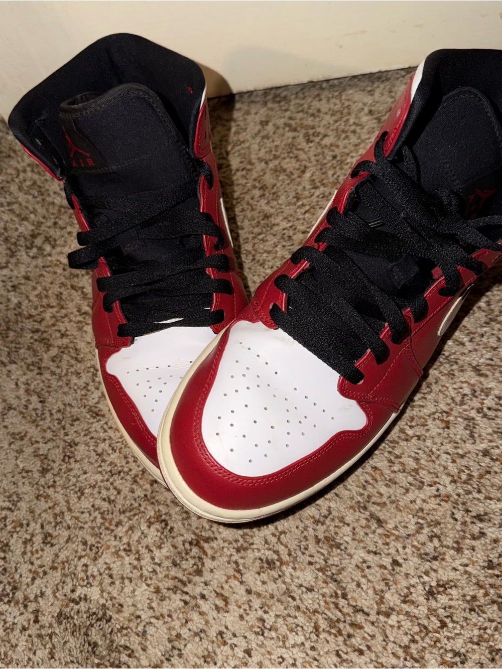 Air Jordan RED & White MIDS 10M - Picture 2 of 7